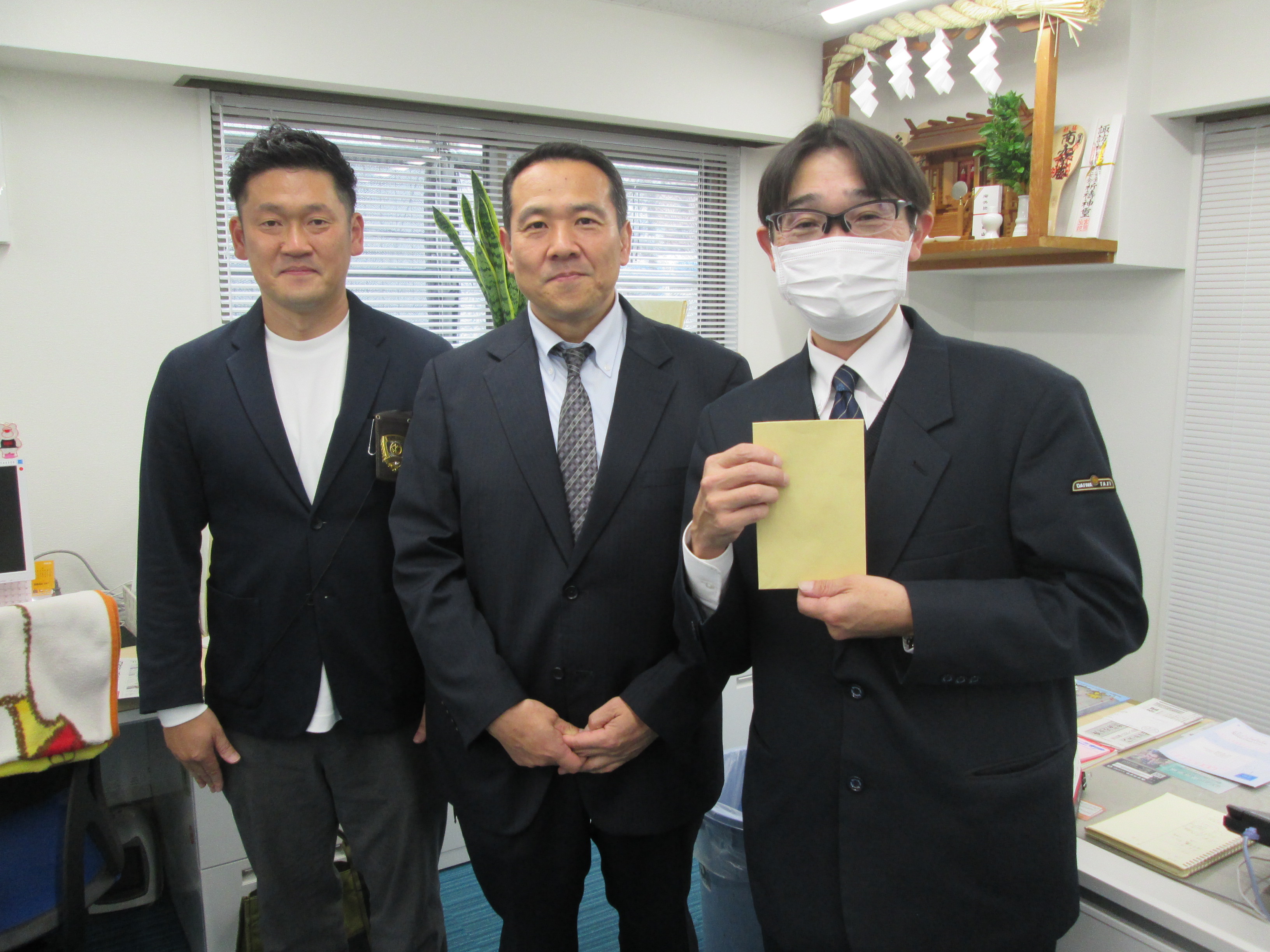 立川警察署の刑事組織犯罪対策課の刑事さんとお手柄の乗務員